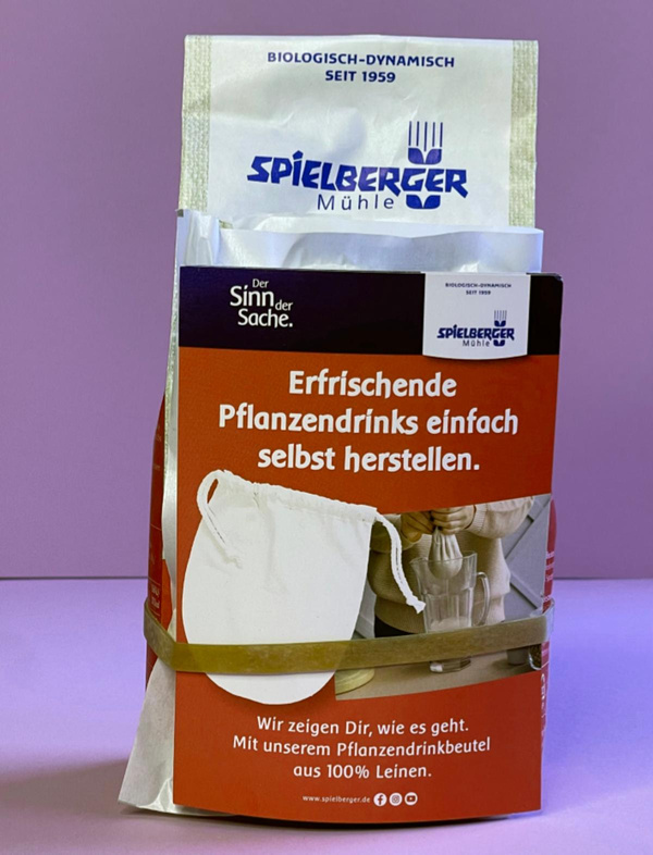 Produktfoto zu Spielberger Sojaflocken + Pflanzendrinkbeutel + Rezeptkarte